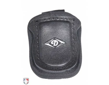 Diamond Umpire Gear Diamond Padded 4" Umpire Throat Guard 3 Diamond Umpire Gear Diamond Padded 4" Umpire Throat Guard
